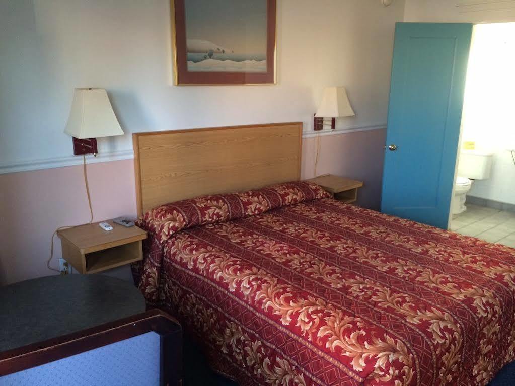 Hamlet Motel Newman Экстерьер фото